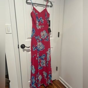 NWT Lulu’s pink maxi with white and blue flowers